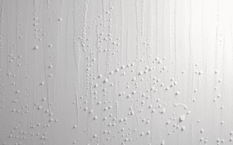Formation de condensation sur le mur.